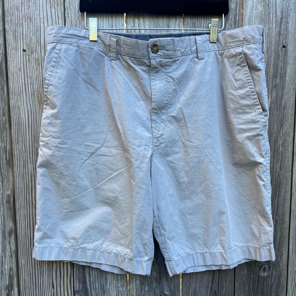 TOMMY HILFIGER Tan Flat Front Shorts Mens 40